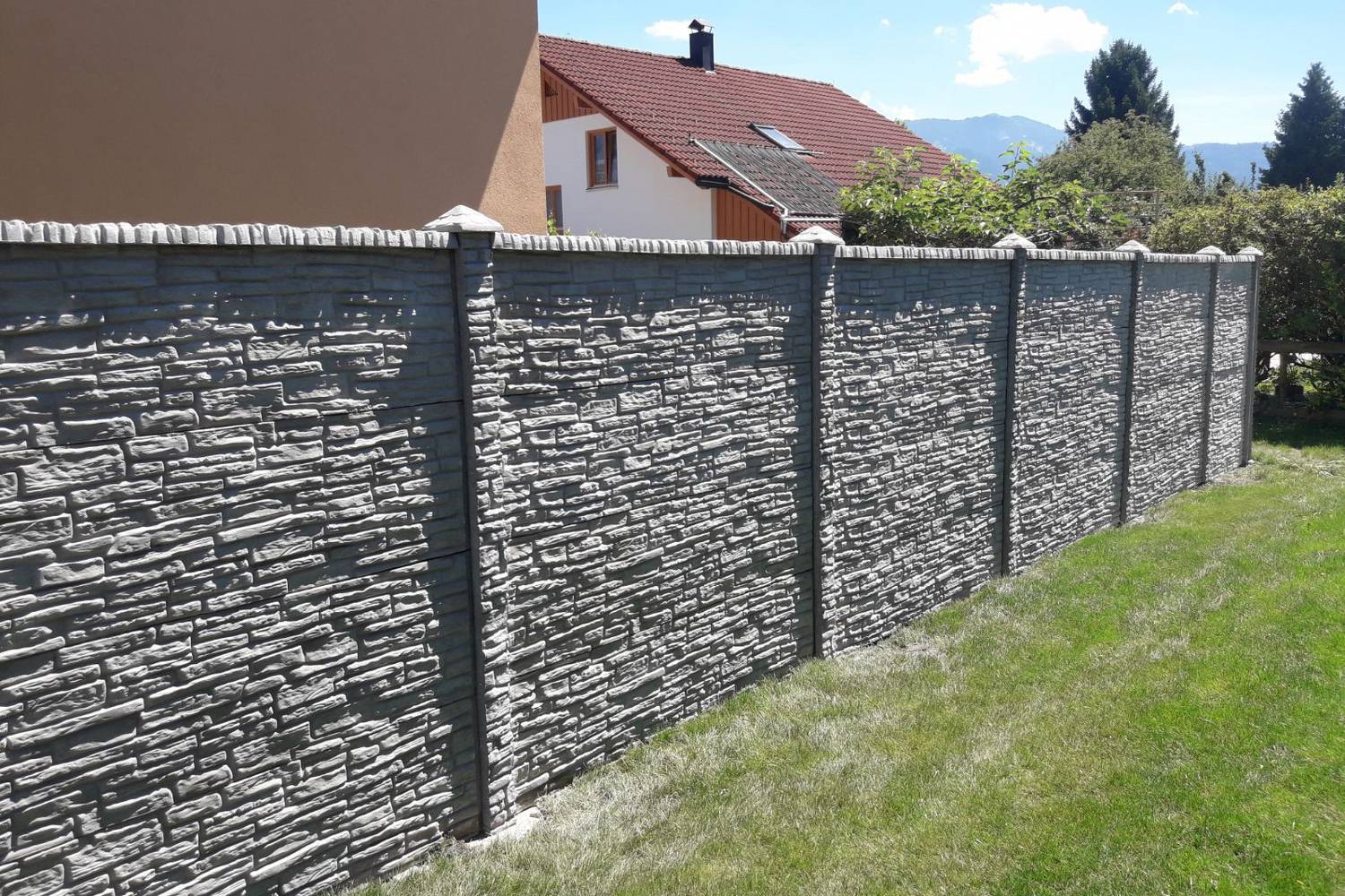 one-sided-concrete-fences-bialoleka